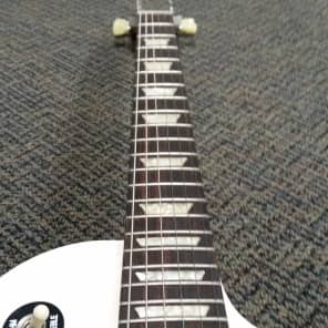 Gibson Les Paul LPJ ホワイト 2013年製 Gibson LPJ 2013 Electric Guitar - Satin White | Long & McQuade