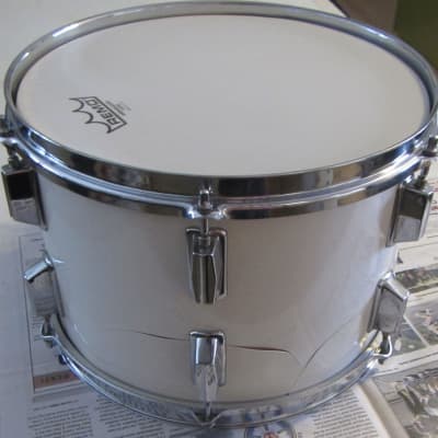 ADAM 4 piece Drum set White/Chrome image 11