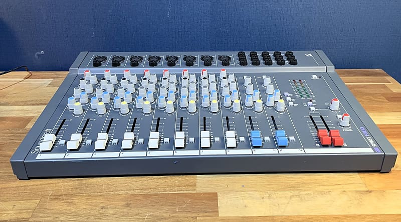Soundcraft SPIRIT FOLIO LITE 12 アナログミキサー