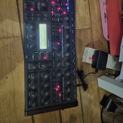 Access Virus TI Desktop Digital Synthesizer 2005 - Black
