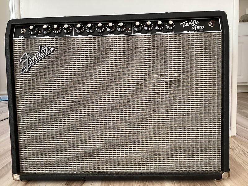 Fender Twin-Amp 2-Channel 100-Watt 2x12