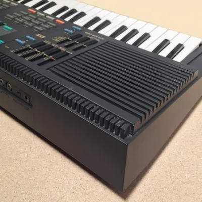 Yamaha PSS 560 Classic FM Synthesizer Keyboard image 10