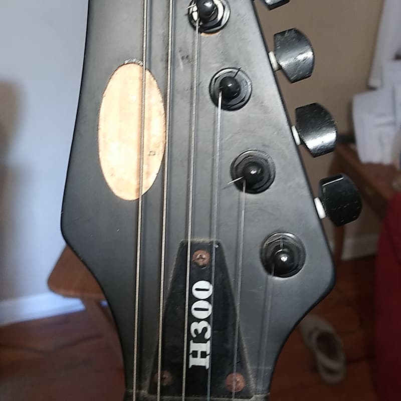 Stagg H 300 Black Goth Reverb