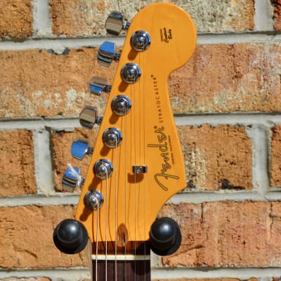 Fender American Professional II Stratocaster®, Rosewood Fingerboard, Mercury image 3