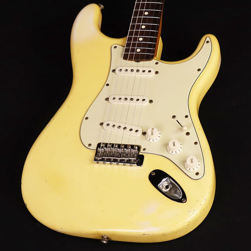 Fender USA American Vintage 62 Stratocaster Thin Lacquer 2007 Vintage White  [SN V170447] [12/07]