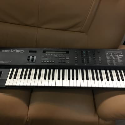 Yamaha V50
