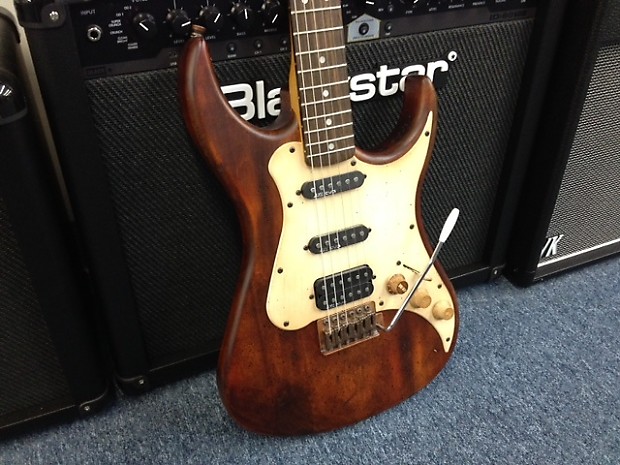 Axl stratocaster store