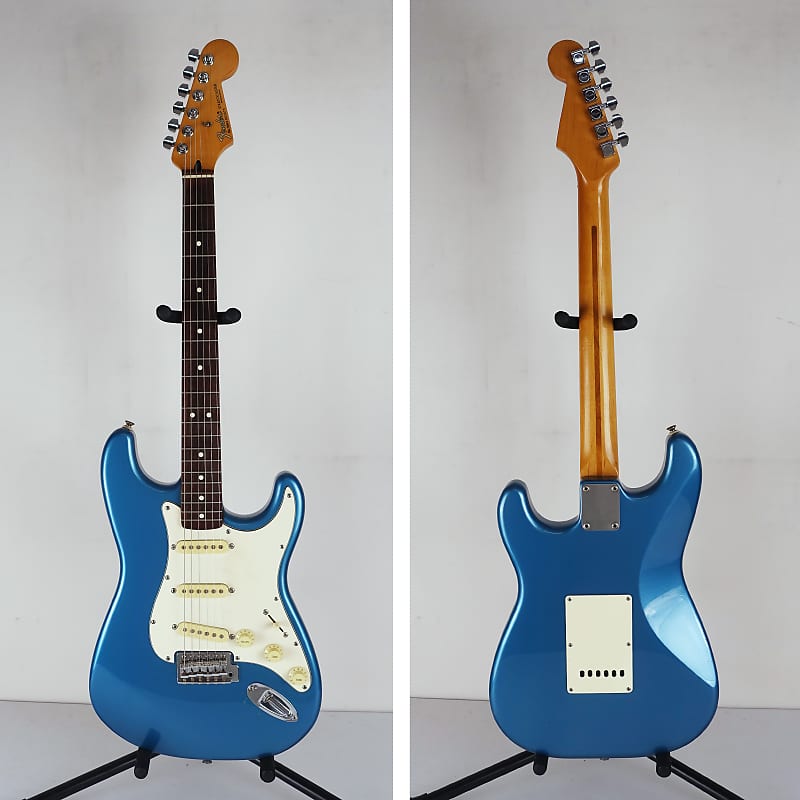 1992 Fender Stratocaster Made In Mexico MIM Lake Placid Blue 1992 Fender Stratocaster Made In Mexico MIM Lake Placid Blue