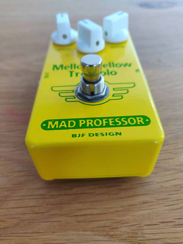 Mad Professor Mellow Yellow Tremolo (Hand-Wired) | Reverb Canada