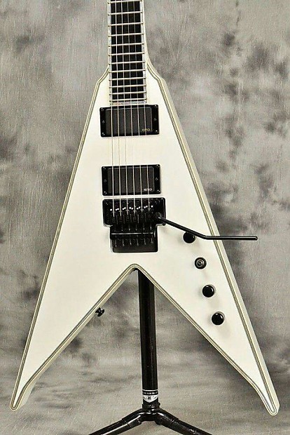BC Rich JR V NJ Deluxe 2012 Pearl White