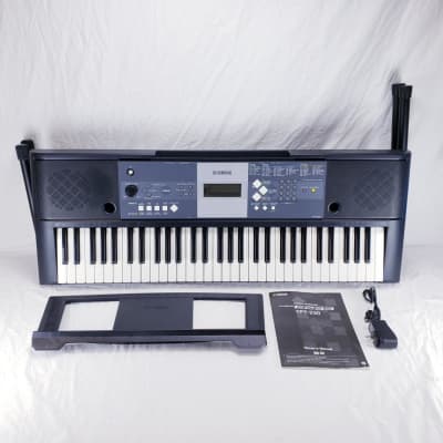 Yamaha YPT-230 61-Key Digital Keyboard w/Stand