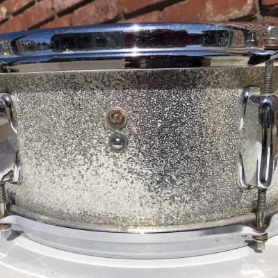 Killer Sounding Slingerland  Deluxe Model Snare Drum  1960s - Sparkling Silver Pearl Silver Sparkle image 5