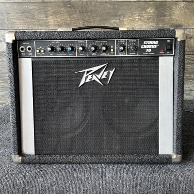 Peavey Studio Chorus 70 Stereo Series 2x8 Guitar Combo