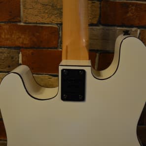 Kramer 90s Ferrington Acoustic-Electric Bass Guitar with hardshell case image 5