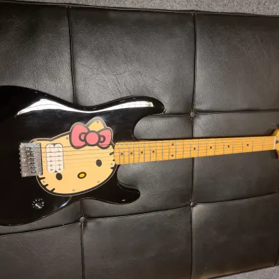 Squier Hello Kitty Stratocaster | Reverb Sweden