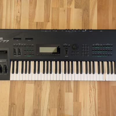Yamaha SY77 Synthesizer 1989 - Black