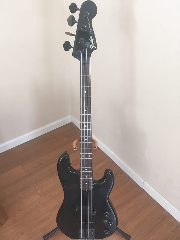 Fender Jazz Bass Special-PJ Bass-EMG Pickups-Badass Bridge-Japan Made