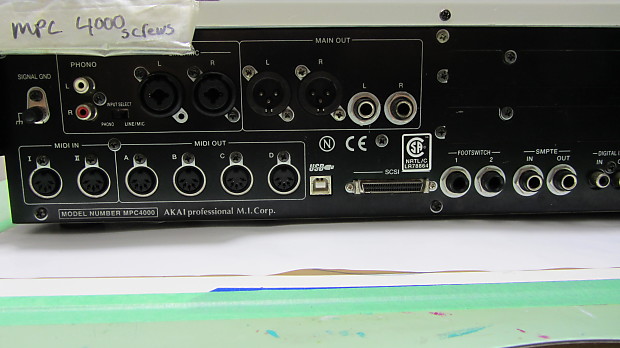 Akai MPC 4000 for parts repair. GOOD SCREEN | Reverb Akai MPC 4000 for parts repair. GOOD SCREEN | Reverb