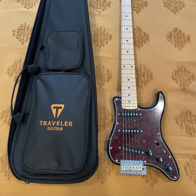 Traveler  Travelcaster Deluxe SSS with Gig Bag - Mint image 1