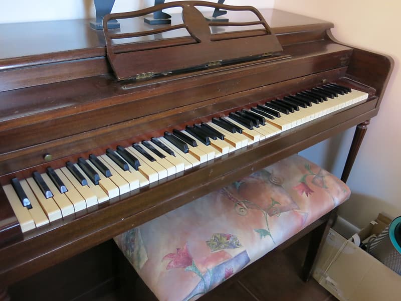 Lester betsy deals ross spinet piano