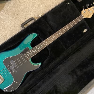 ‘14 G&L LB-100 bass (w/ Rosewood Fretbrd) - Emerald Green Metallic - 8.8 lbs, Aguilar pickups - LIKE NEW image 15