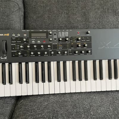 Dave Smith Instruments Mopho x4 44-Key 4-Voice Polyphonic Synthesizer 2013 - 2018 - Black with Wood Sides