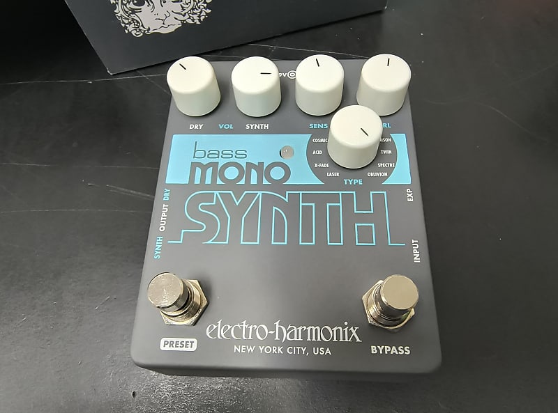 Electro-Harmonix Bass Mono Synth