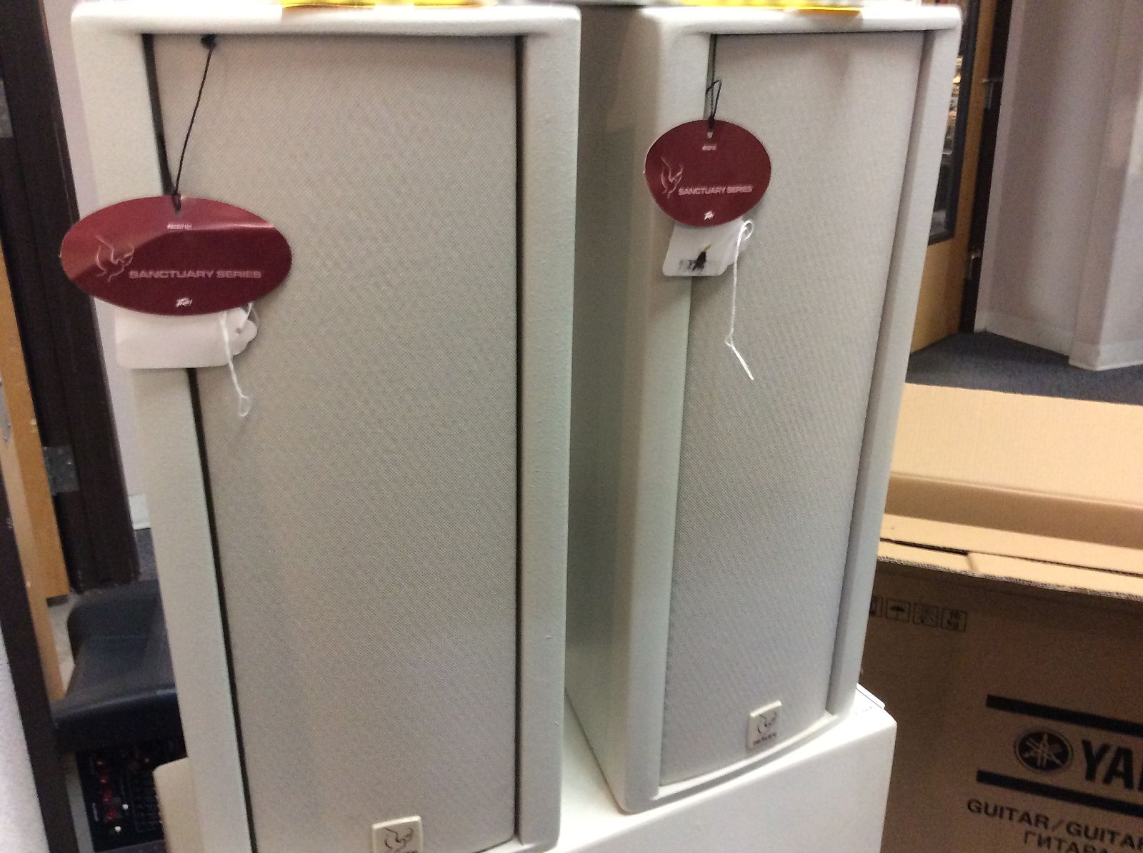 Peavey sanctuary series hotsell speakers
