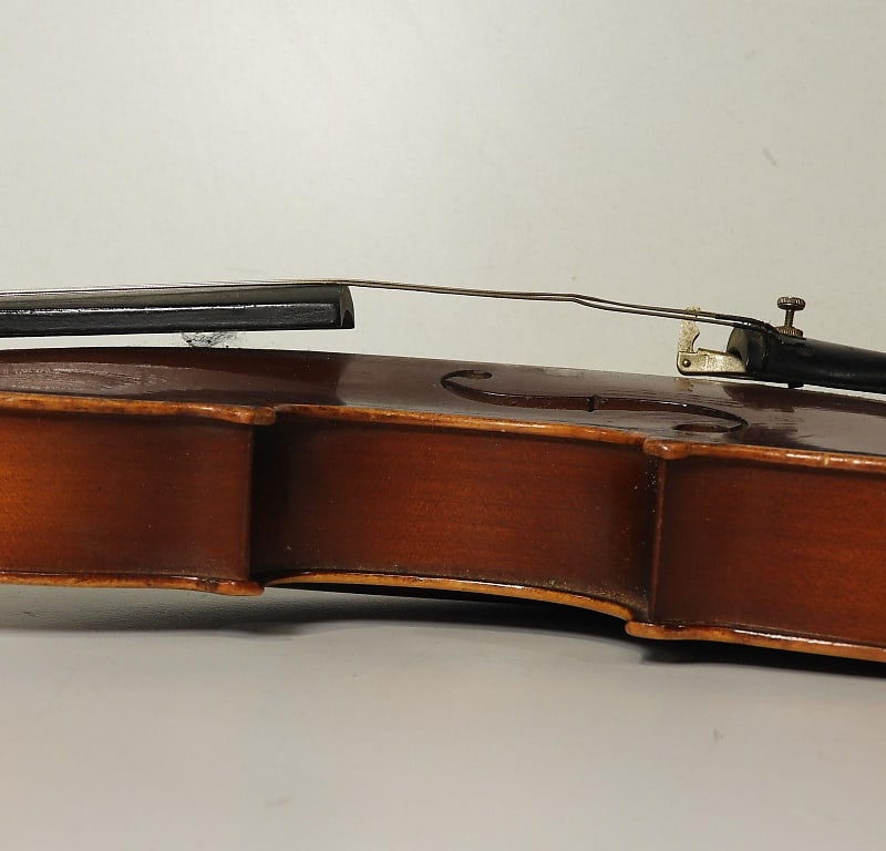 Suzuki Model 101 sized 1/4 violin, Japan, 1968, with case