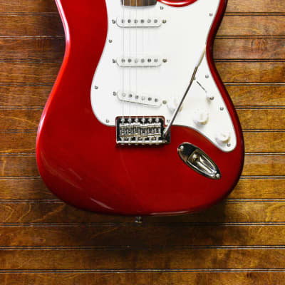 Fender Japan Mustang MG69 MH Candy Apple Red (CAR) S/N JD12022540