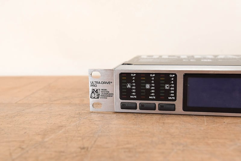 BEHRINGER ULTRA-DRIVE PRO 2496 中古 s-l400.jpg