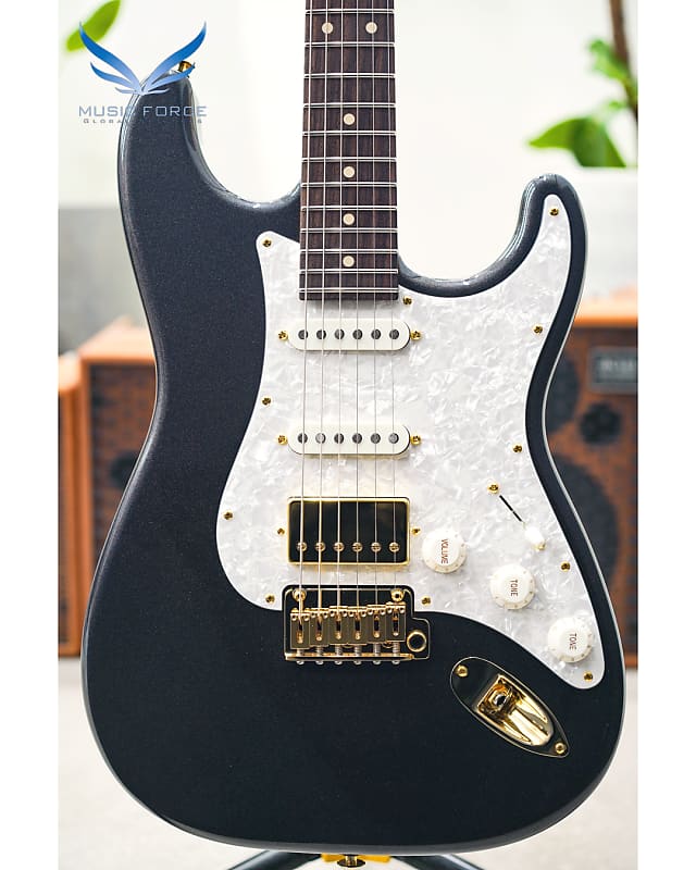 Suhr Classic S Dealer Select Limited Run - Black Pearl Metallic w/White Pearl Pickguard, Match Painted Headstock, Gold Hardware & SSCII System image 1