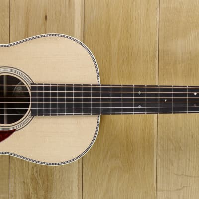 Collings 02H - 12 Fret Old Growth Sitka for sale
