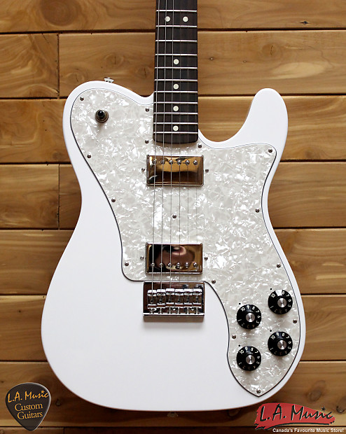 Fender Chris Shiflett Telecaster Electric Guitar with Case Rosewood Fingerboard White USED