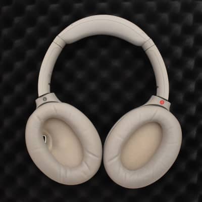 Sony WH-1000XM4 Wireless Active Noise Canceling Over-Ear Headphones - Silver image 4