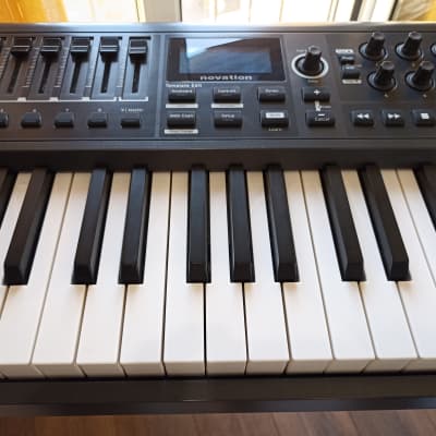 Novation Impulse 49 MIDI Keyboard Controller 2011 - Present - Gray
