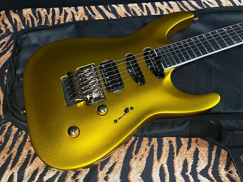 2023 Jackson Pro Plus Series Soloist SLA3 Ebony Board - Gold 2023 Jackson Pro Plus Series Soloist SLA3 Ebony Board - Gold
