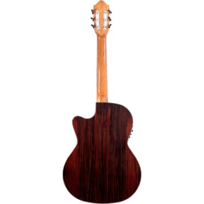 Kremona Verea Cutaway Acoustic-Electric Nylon Guitar Natural image 4