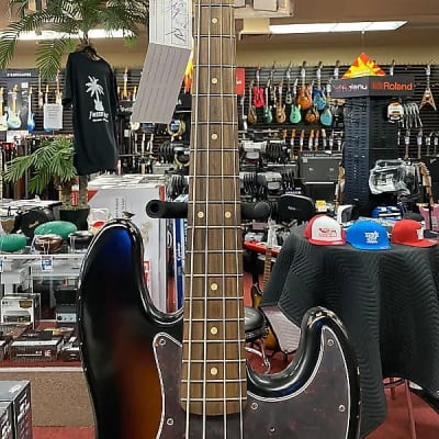 Fender 60th Anniversary Road Worn® Jazz Bass®, Pau Ferro, 3-Color Sunburst image 3