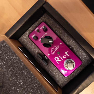 Suhr Riot mini guitar distortion effects pedal | Reverb Australia