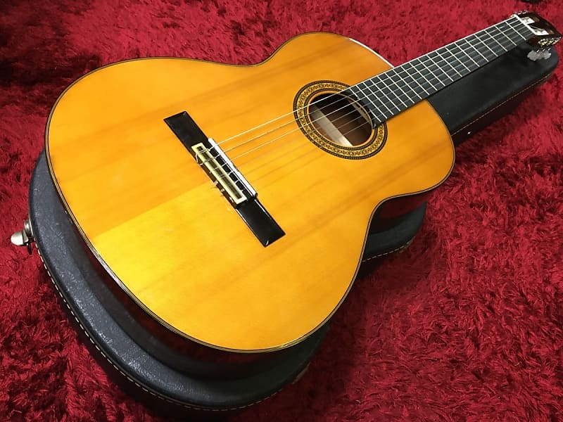 Yamaha C-180 Classic Guitar Gut Guitar Natural w/HC Used in Japan