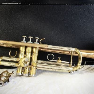 Olds Trumpet Unbranded Gold & Silver with Newer Conn Case Circa-1958-Gold & Silver image 2