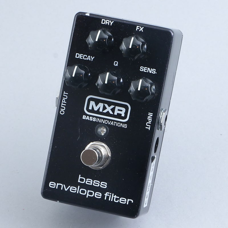 MXR M82 Bass Envelope Filter Bass Guitar Effects Pedal P-24221