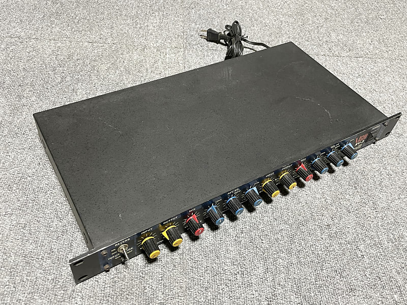 Vesta Kozo RV-3 Stereo Spring reverb | Reverb Sweden