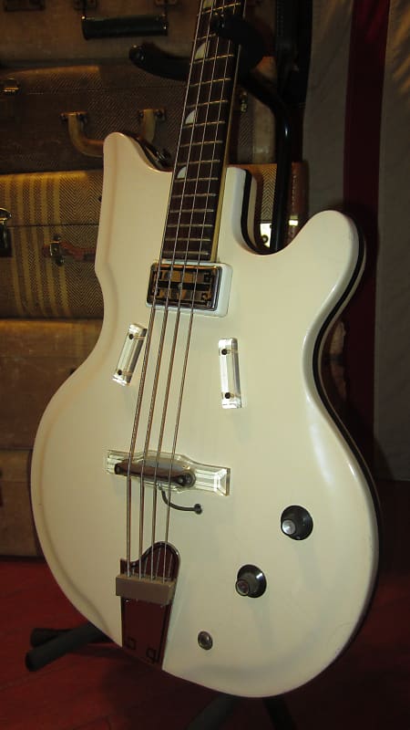Vintage 1963 National Val Pro 85 Electric Bass White w/ Gig Bag image 1