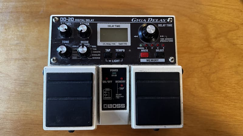 Boss DD-20 Giga Delay