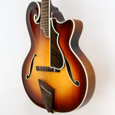 Monteleone 1994 Grand Artist #147 (First One Ever Built) image 4
