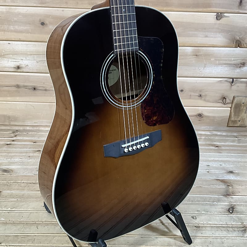 Guild DS-240 Memoir Acoustic Guitar - Vintage Sunburst