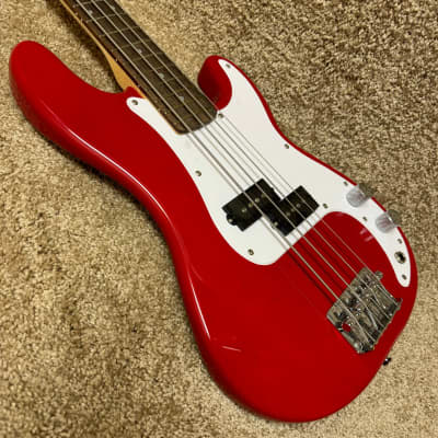 Squier Mini Precision Bass Dakota Red Short Scale image 5