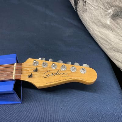 Godin Freeway Classic Guitar 2005 - Translucent Blue image 11